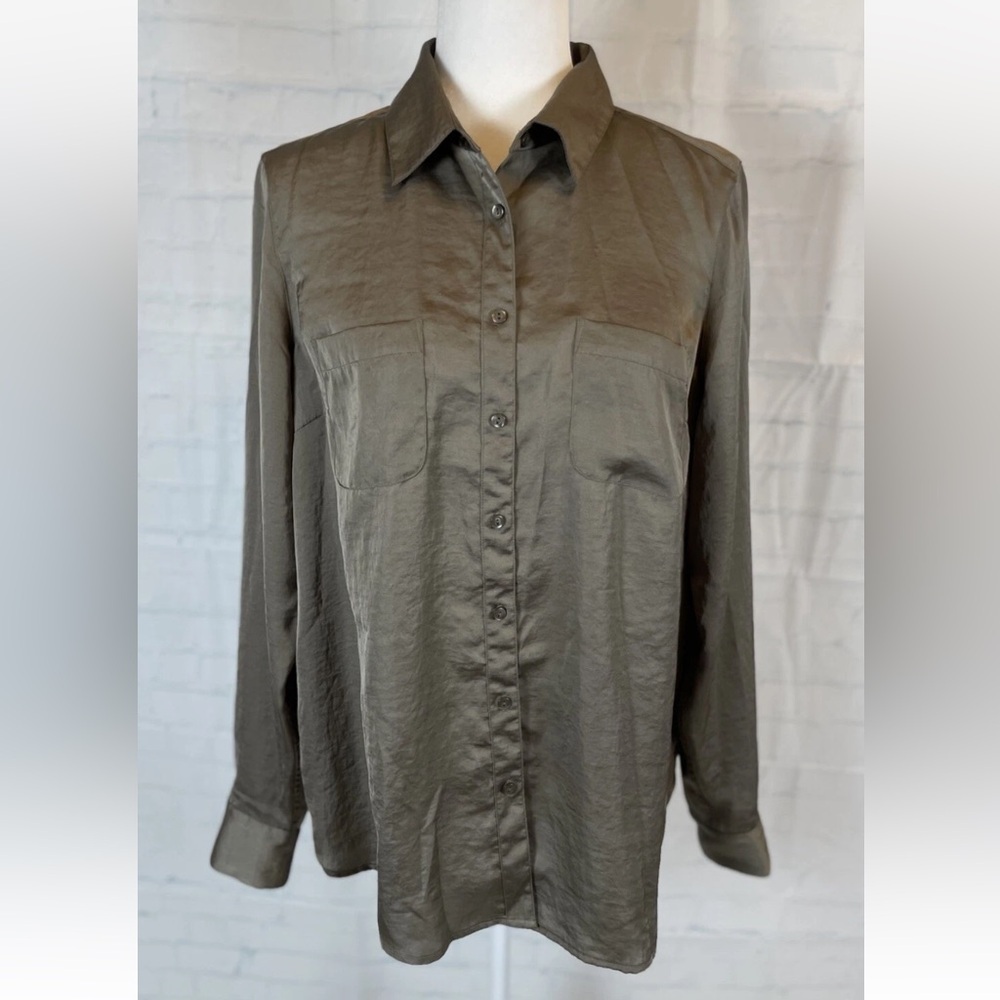 Gap Woman’s M Button Down Khaki Dark Olive Green Blouse Top Classic Y2K Pockets
